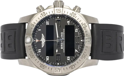 Titel: Exospace B55 Connected 46, Sort, Titanium, Gummi (Nyhed)
Mærke: Breitling
Model: Exospace B55 Connected
Ref.: EB5510H1/BE79
Kategori: Pilot
Diameter: 46mm
Funktioner: Kronograf, GMT, Dato
Årgang: 2016
Pris: 24900
Stand: 7.5 (Brugt)
Skivefarve: Sort
Rem: Gummi
Kassemateriale: Titanium
Køn: Herre
Match: 100.0%
Billedet ejes af Urhandleren (946674) Et Breitling ur