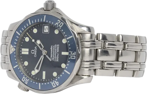 Titel: Seamaster 300 35, Blå, Stål (Nyhed)
Mærke: Omega
Model: Seamaster 300
Ref.: 2551.80.00
Årgang: 2008
Tilbehør: Boks og Papirer
Pris: 29.900 kr.
Diameter: 35mm
Funktioner: Dato
Skivefarve: Blå
Rem: Metal
Kassemateriale: Stål
Kategori: Dykker
Køn: Unisex
Match: 100.0%
Billedet ejes af Urhandleren (1203315) Et Omega ur