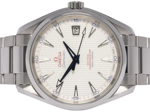 Title: Seamaster Aqua Terra 41, Hvid, Stål
Brand: Omega
Model: Seamaster Aqua Terra
Ref: 231.10.42.21.02.002
Category: Sport
Diameter: 41mm
Functions: Dato
Year: 2012
Price: 39900
Condition: undefined
Dial Color: Hvid
Strap: Metal
Case material: Stål
Gender: Herre
Match: 100.0%
Billedet er ejet af Urhandleren (178100) Et Omega ur