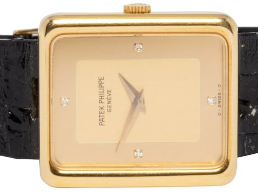 Title: , Guld, Diamant, Læder
Brand: Patek Philippe
Model: Patek Philippe Ellipse
Ref: 4224
Category: Dress
Diameter: nullmm
Functions:
Year: 2022
Price: 99900
Condition: 7.0
Dial Color: Guld
Strap: Læder
Case material: Guld
Gender: Unisex
Match: 100.0%
Billedet er ejet af Urhandleren (102546) Et Patek Philippe ur