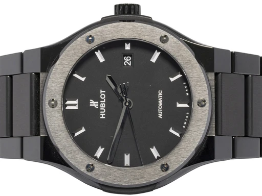 Title: Classic Fusion Black Magic 42, Sort, Keramik
Brand: Hublot
Model: Classic Fusion
Ref: 548.CM.1170.CM
Category: Dress
Diameter: 42mm
Functions: Dato
Year: null
Price: 74900
Condition: undefined
Dial Color: Sort
Strap: Andet
Case material: Keramik
Gender: Herre
Match: 100.0%
Billedet er ejet af Urhandleren (347514) Et Hublot ur