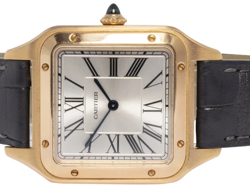 Title: Santos Dumont, Large, Sølv, Roseguld, Læder
Brand: Cartier
Model: Cartier Santos Dumont
Ref: WGSA0028
Category: Dress
Diameter: 43mm
Functions:
Year: 2024
Price: 79900
Condition: undefined
Dial Color: Sølv
Strap: Læder
Case material: Guld
Gender: Herre
Match: 100.0%
Billedet er ejet af Urhandleren (102556) Et Cartier ur