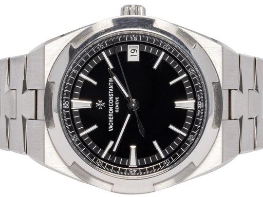 Title: Overseas 41, Sort, Stål
Brand: Vacheron Constantin
Model: Overseas
Ref: 4500V/110A-B483
Category: Sport
Diameter: 41mm
Functions: Dato
Year: null
Price: null
Condition: undefined
Dial Color: Sort
Strap: Metal
Case material: Stål
Gender: Herre
Match: 100.0%
Billedet er ejet af Urhandleren (102502) Et Vacheron Constantin ur