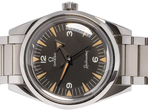 Title: Seamaster Railmaster Co-Axial, 38, Stål
Brand: Omega
Model: Railmaster Co-Axial Master Chronometer 38mm
Ref: 220.10.38.20.01.002
Category: Sport
Diameter: 38mm
Functions: 
Year: 2018
Price: 56900
Condition: undefined
Dial Color: Sort
Strap: Metal
Case material: Stål
Gender: Herre
Match: 100.0%
Billedet er ejet af Urhandleren (102595) Et Omega ur