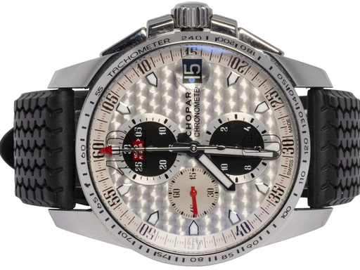 Title: Mille Miglia GT XL 44, Sølv, Stål, Gummi
Brand: Chopard
Model: Mille Miglia GT XL Chronograph
Ref: 168459-3019
Category: Racing
Diameter: 44mm
Functions: Kronograf, Dato
Year: null
Price: 39900
Condition: undefined
Dial Color: Sølv
Strap: Gummi
Case material: Stål
Gender: Herre
Match: 100.0%
Billedet er ejet af Urhandleren (102630) Et Chopard ur