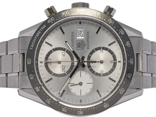 Title: Carrera Calibre 16, Hvid, Stål
Brand: Tag Heuer
Model: Carrera Calibre 16
Ref: CV2011
Category: Racing
Diameter: 41mm
Functions: Kronograf, Dato
Year:
Price: 19900
Condition:
Dial Color: Grå
Strap: Metal
Case material: Stål
Gender: Herre
Match: 100.0%
Billedet er ejet af Urhandleren (142988) Et Tag Heuer ur