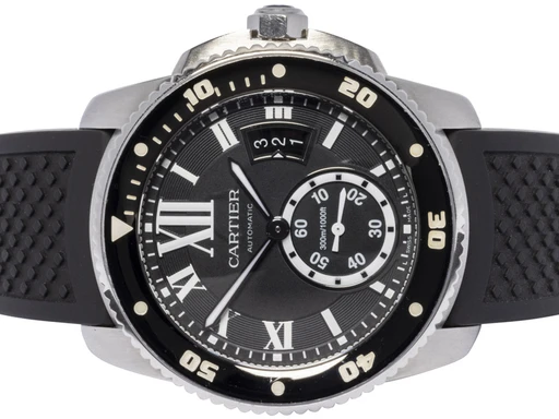 Title: Calibre de Cartier Diver 42, Sort, Stål, Gummi
Brand: Cartier
Model: Cartier Calibre de Cartier Diver
Ref: 3729
Category: Dykker
Diameter: 42mm
Functions: Dato
Year: 2016
Price: 34900
Condition: 7.0
Dial Color: Sort
Strap: Gummi
Case material: Stål
Gender: Herre
Match: 100.0%
Billedet er ejet af Urhandleren (102650) Et Cartier ur