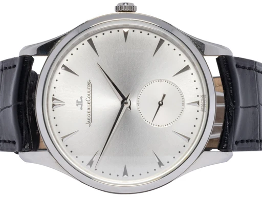 Title: Master Grande Ultra Thin 40, Sølv, Stål, Læder
Brand: Jaeger-LeCoultre
Model: Master Grande Ultra Thin
Ref: Q1358420
Category: Dress
Diameter: 40mm
Functions: Dato
Year: 2010
Price: 59900
Condition: undefined
Dial Color: Sølv
Strap: Læder
Case material: Stål
Gender: Herre
Match: 100.0%
Billedet er ejet af Urhandleren (102586) Et Jaeger-LeCoultre ur