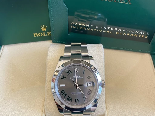 Titel: Datejust 126300
Mærke: Rolex
Model: Datejust
Ref.: 126300
Årgang: 2019
Tilbehør: Boks og Papirer
Stand: 8.8 (Brugt)
Pris: 59.995 kr.
Diameter:
Funktioner: Dato
Skivefarve: Sort
Rem: Metal
Kassemateriale: Stål
Kategori: Dress
Køn: Herre
Match: 100.0%
Billedet ejes af Urbørsen (189776) Et Rolex ur