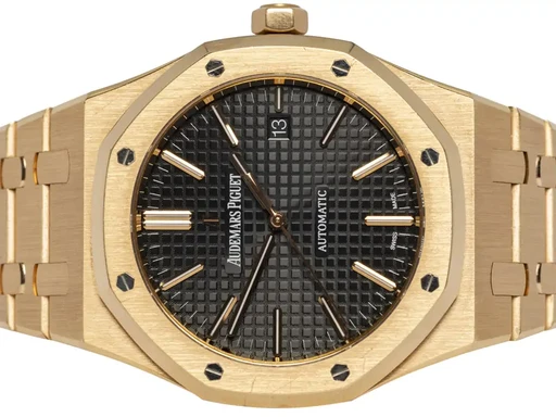 Title: Royal Oak 41, Sort, Roseguld
Brand: Audemars Piguet
Model: Audemars Piguet Royal Oak
Ref: 15400OR.OO.1220OR.01
Category: Dress
Diameter: 41mm
Functions: Dato
Year:
Price:
Condition: 8.0
Dial Color: Sort
Strap: Metal
Case material: Guld
Gender: Herre
Match: 100.0%
Billedet er ejet af Urhandleren (464663) Et Audemars Piguet ur