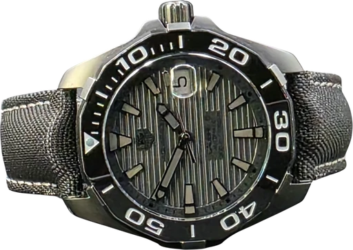 Titel: Aquaracer 300M Calibre 5 “Black Phantom” (Nyhed)
Mærke: Tag Heuer
Model: Aquaracer 300M Calibre 5 “Black Phantom”
Ref.: WAY218B.FC6364
Årgang: 2021
Tilbehør: Boks og Papirer
Stand: 9.0 (Brugt)
Pris: 14.900 kr.
Diameter: 41mm
Funktioner: Dato
Skivefarve: Sort
Rem: Stof
Kassemateriale: Titanium
Kategori: Dykker
Køn: Herre
Match: 100.0%
Billedet ejes af WatchMania (1203406) Et Tag Heuer ur