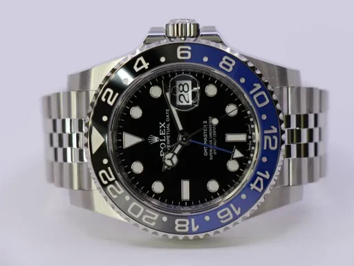 Title: Gmt-Master II 126710Blnr – New 09/2025 (Batgirl)
Brand: Rolex
Model: GMT - Master II
Ref: 126710BLNR
Category: Pilot
Diameter: 40mm
Functions: Dato, GMT
Year: 2025
Price: 127000
Condition: undefined
Dial Color: Sort
Strap: Metal
Case material: Stål
Gender: Herre
Match: 100.0%
Billedet er ejet af WeWatches (419090) Et Rolex ur