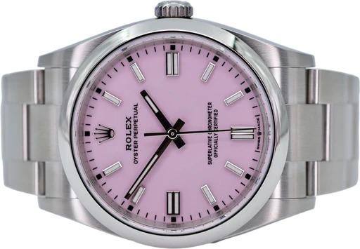 Titel: Oyster Perpetual 126000 Candy Pink – New 06/2026 (Nyhed)
Mærke: Rolex
Model: Oyster Perpetual
Ref.: 126000
Årgang: 2026
Tilbehør: Boks og Papirer
Stand: 10.0 (Nyt)
Pris: 70.000 kr.
Diameter: 36mm
Funktioner:
Skivefarve: Rød
Rem: Metal
Kassemateriale: Stål
Kategori: Dress
Køn: Unisex
Match: 100.0%
Billedet ejes af WeWatches (1224329) Et Rolex ur
