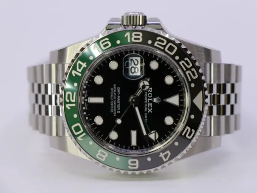 Title: Gmt-Master II 126720Vtnr – New 10/2025 (Sprite) (New)
Brand: Rolex
Model: GMT - Master II
Ref: 126720VTNR
Category: Pilot
Diameter: 40mm
Functions: Dato, GMT
Year: 2025
Price: 130000
Condition: undefined
Dial Color: Sort
Strap: Metal
Case material: Stål
Gender: Herre
Match: 100.0%
Billedet er ejet af WeWatches (444516) Et Rolex ur