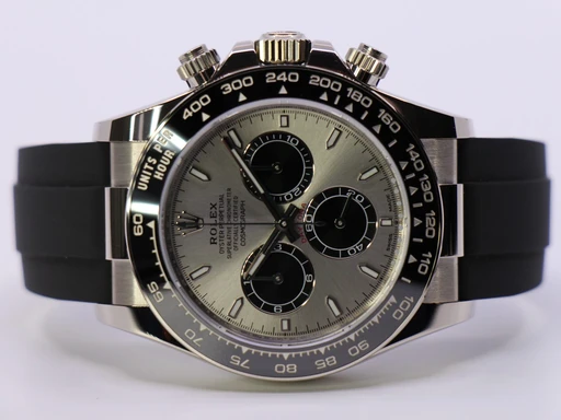 Title: Cosmograph Daytona 126519Ln – New 11/2025
Brand: Rolex
Model: Cosmograph Daytona
Ref: 126519LN
Category: Racing
Diameter: 40mm
Functions: Kronograf
Year: 2025
Price: 349000
Condition: 10.0
Dial Color: Sølv
Strap: Andet
Case material: Guld
Gender: Herre
Match: 100.0%
Billedet er ejet af WeWatches (531089) Et Rolex ur