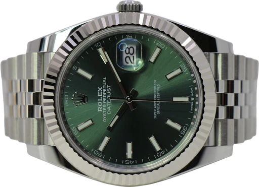 Title: Datejust 41Mm 126334 Mint Green – New 03/2026 (New)
Brand: Rolex
Model: Datejust 41
Ref: 126334
Category: Dress
Diameter: 41mm
Functions: Dato
Year: 2026
Price: 114000
Condition: 10.0
Dial Color: Grøn
Strap: Metal
Case material: Stål
Gender: Herre
Match: 100.0%
Billedet er ejet af WeWatches (796488) Et Rolex ur