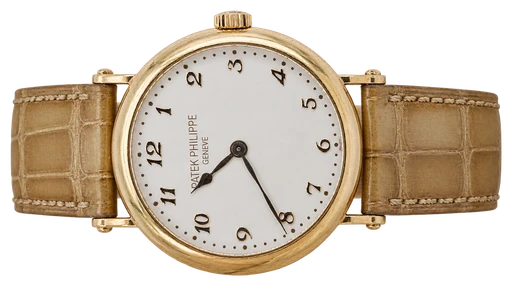 Titel: Calatrava 7200R-001 i rosa guld
Mærke: Patek Philippe
Model: Calatrava
Ref.: 7200R-001
Årgang: 2013
Tilbehør: Boks og Papirer
Stand: 8.5 (Brugt)
Pris: 150.000 kr.
Diameter: 35mm
Funktioner:
Skivefarve: Hvid
Rem: Læder
Kassemateriale: Guld
Kategori: Dress
Køn: Dame
Match: 100.0%
Billedet ejes af Wine & Watches (102167) Et Patek Philippe ur