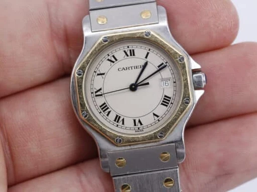 Title: Santos
Brand: Cartier
Model: Octagon
Ref: 2966
Category: Dress
Diameter: 28mm
Functions: Dato
Year: 1989
Price: 22000
Condition: undefined
Dial Color: Hvid
Strap: Metal
Case material: Stål
Gender: Dame
Match: 100.0%
Billedet er ejet af Wine & Watches (359979) Et Cartier ur