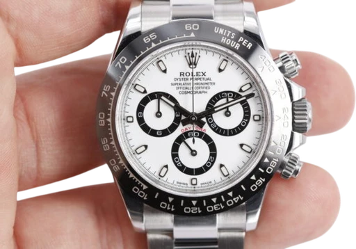 Title: Daytona (Panda) (New)
Brand: Rolex
Model: Daytona
Ref: 116500LN
Category: Racing
Diameter: 40mm
Functions: Kronograf, Dato
Year: 2021
Price: 195000
Condition: 8.5
Dial Color: Hvid
Strap: Metal
Case material: Stål
Gender: Herre
Match: 100.0%
Billedet er ejet af Wine & Watches (887992) Et Rolex ur