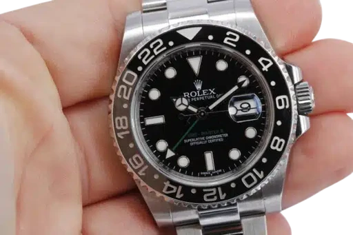 Title: Gmt-Master Ii
Brand: Rolex
Model: Gmt-Master II
Ref: 116710LN
Category: Sport
Diameter: 40mm
Functions: GMT, Dato
Year: 2016
Price: 85000
Condition: 8.5
Dial Color: Sort
Strap: Metal
Case material: Stål
Gender: Herre
Match: 100.0%
Billedet er ejet af Wine & Watches (478129) Et Rolex ur
