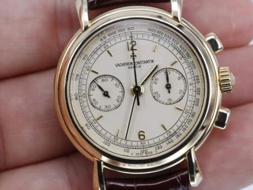 Title: Chronograph
Brand: Vacheron Constantin
Model: Chronograph
Ref: 47101
Category: Racing
Diameter: 36mm
Functions: Kronograf
Year: 1996
Price: 240000
Condition: undefined
Dial Color: Sølv
Strap: Læder
Case material: Guld
Gender: Herre
Match: 100.0%
Billedet er ejet af Wine & Watches (335469) Et Vacheron Constantin ur