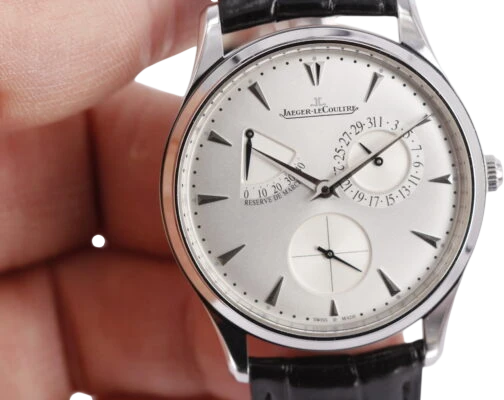 Title: Master Ultra Thin
Brand: Jaeger-LeCoultre
Model: Ultra Master Thin
Ref: Q1378420
Category: Dress
Diameter: 39mm
Functions: Dato
Year: 2016
Price: 44000
Condition: 8.5
Dial Color: Sølv
Strap: Læder
Case material: Stål
Gender: Herre
Match: 100.0%
Billedet er ejet af Wine & Watches (699926) Et Jaeger-LeCoultre ur